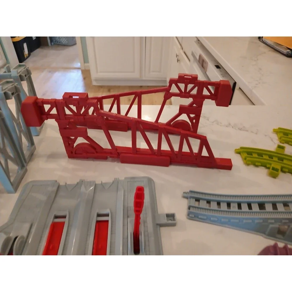 Huge Lot Of Thomas The Train & Friends TrackMaster Plastic Tracks/Expansion Set